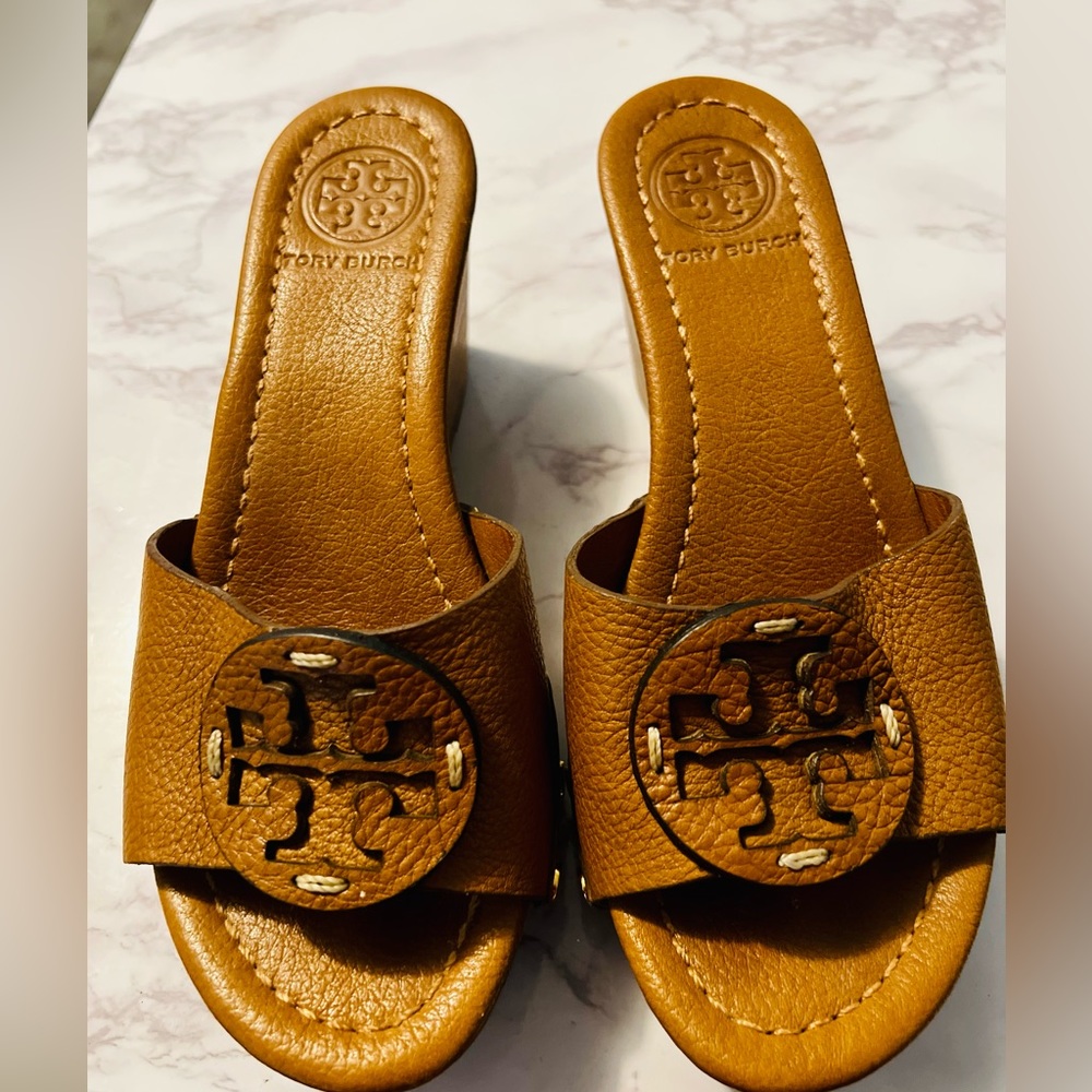 TORY BURCH wedge
